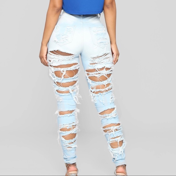 Distressed jeans light blue wash - Picture 9 of 12